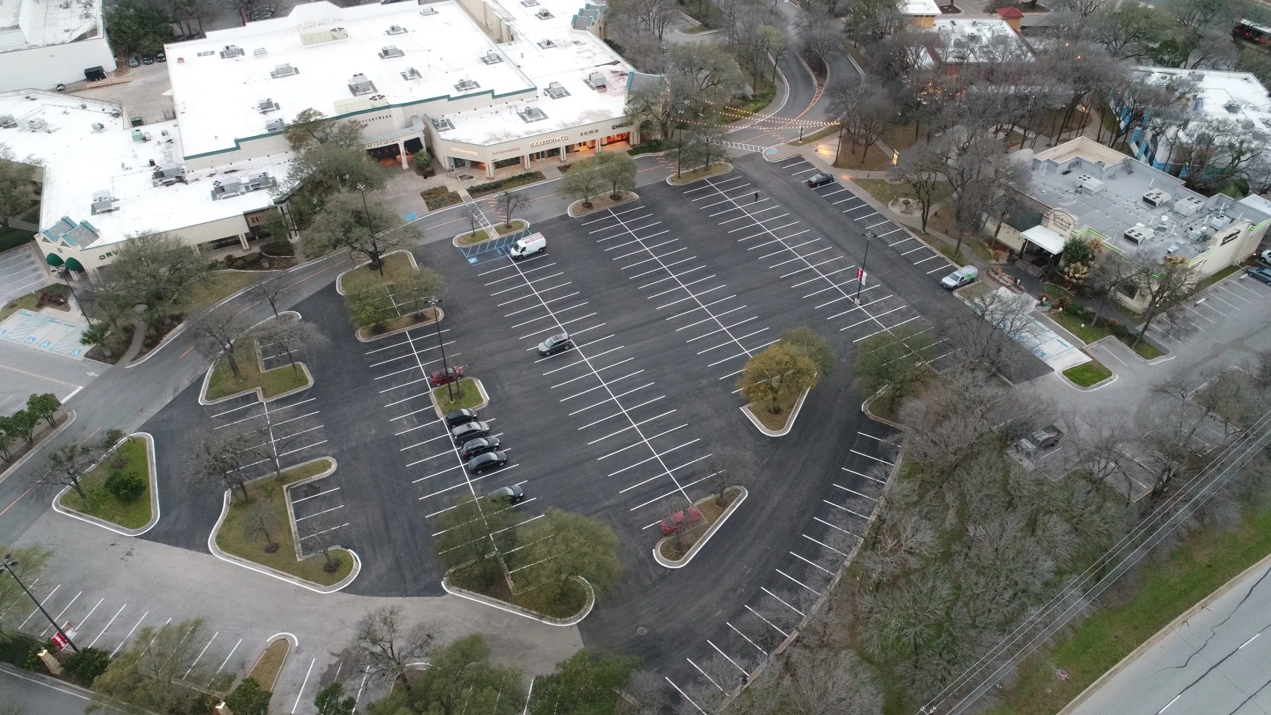 Read more about the article Asphalt Sealing & Windy Conditions
