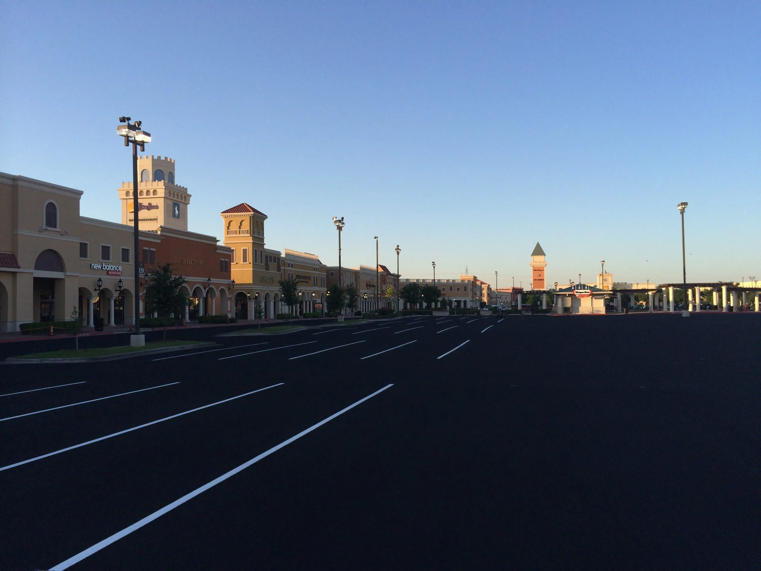 Read more about the article Parking Lot Maintenance & Safety