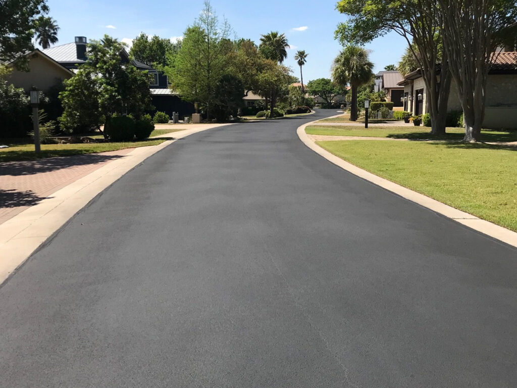 Extreme Heat And An Asphalt Sealcoating Application?