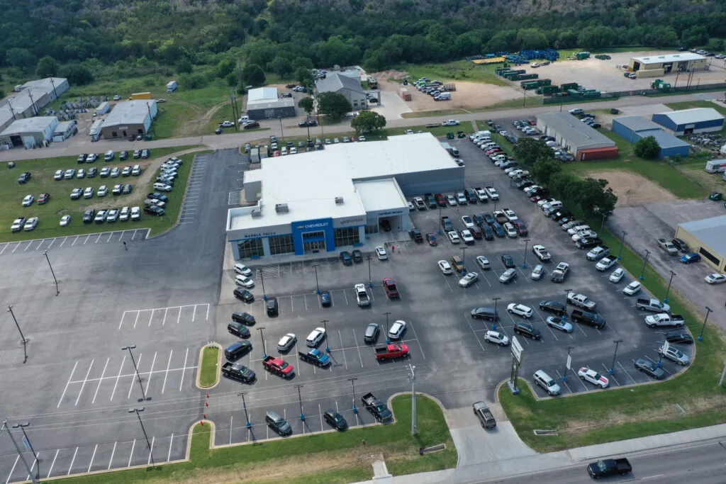 parking lot stripping attracting customers