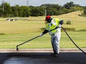 Why Summer Is the Best Time for Asphalt Sealcoating