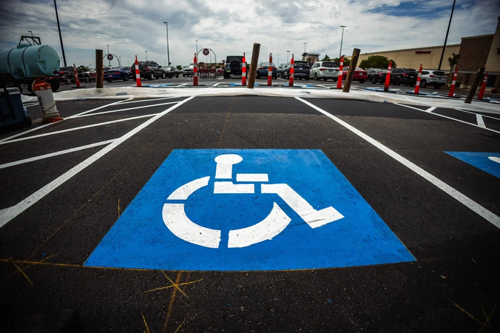 ada parking requirements