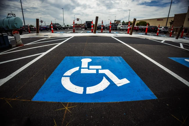 ada parking requirements
