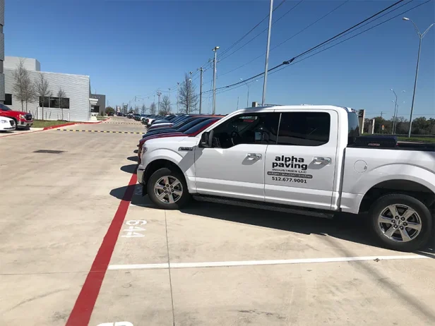 What Are the Types and Meanings of Pavement Markings? austin pavement markings
